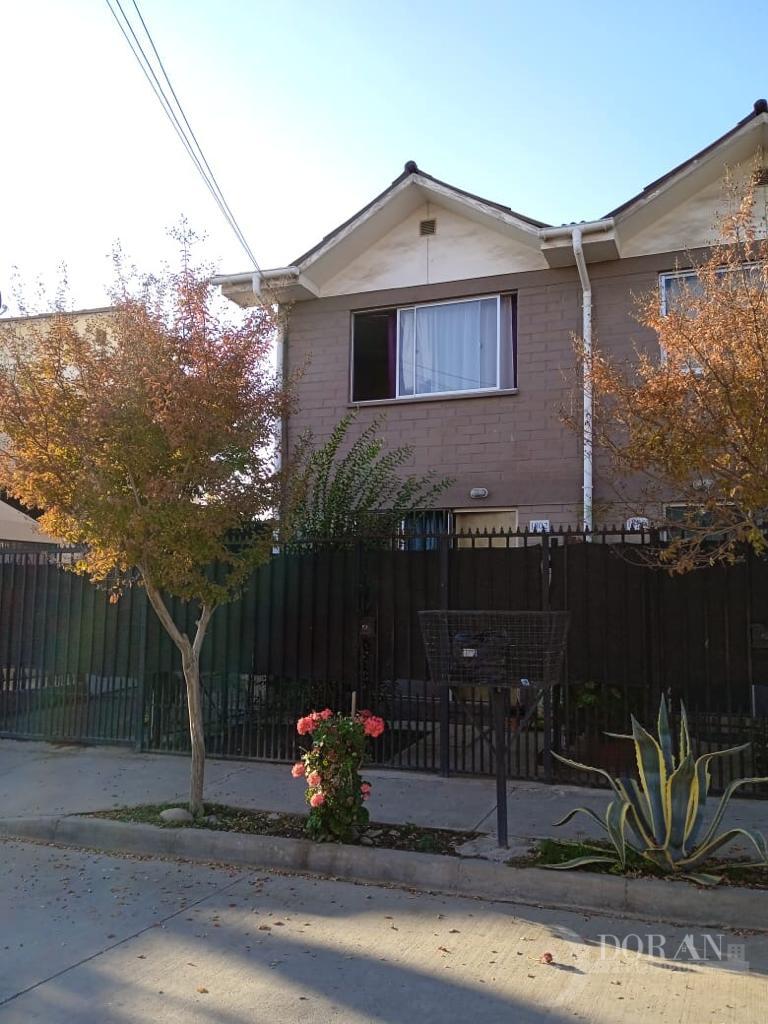 SE VENDE CASA 2 PISOS EN NOVA VIDA